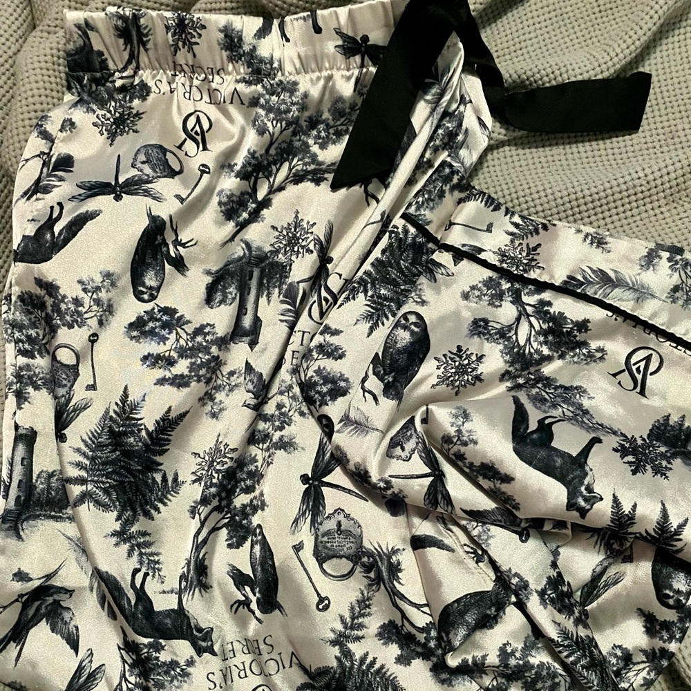 Victoria’s Secret Pajama Pants